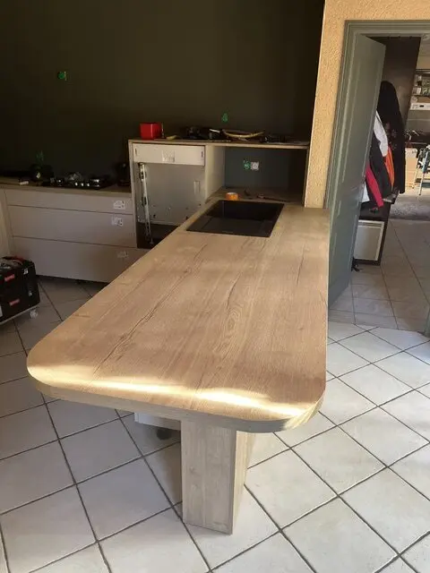 Détail du plateau arrondi de la péninsule